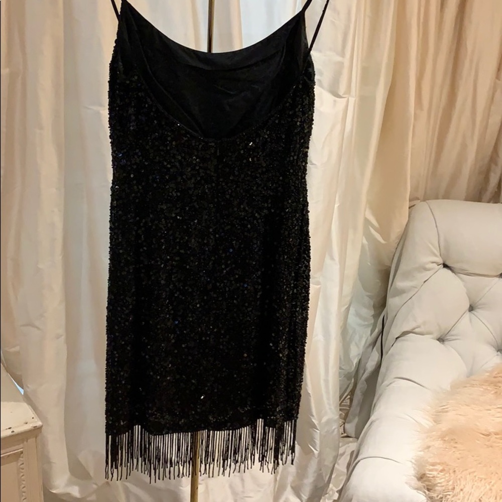 Dress - Picture 4 of 5